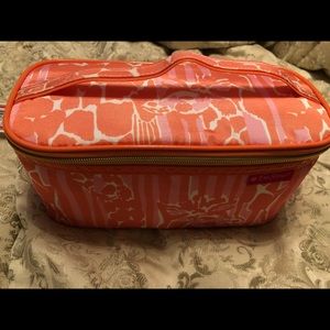 Lilly for Target giraffing me crazy travel case